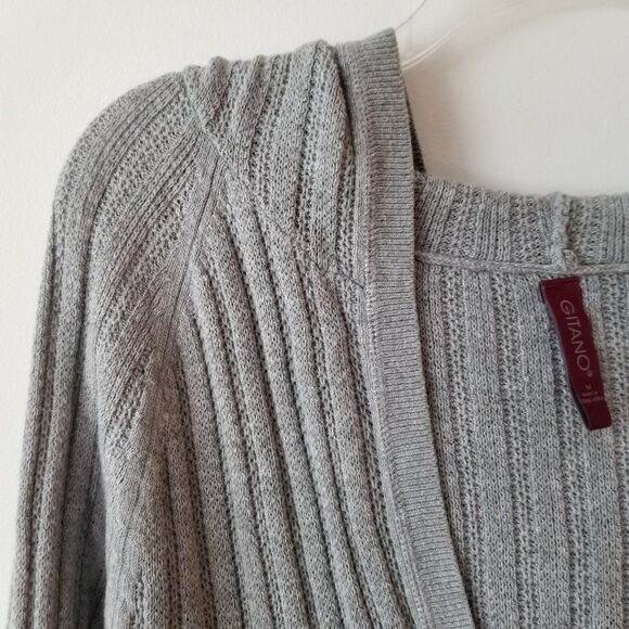 Gitano Gray Hooded Knit Sweater with Kangaroo Pocket Size Medium Lighter Weight - Picture 3 of 16